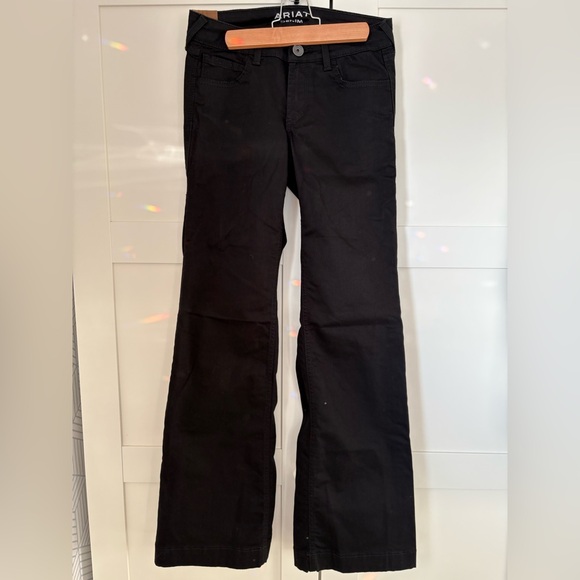 Ariat Jeans - Picture 3 of 5